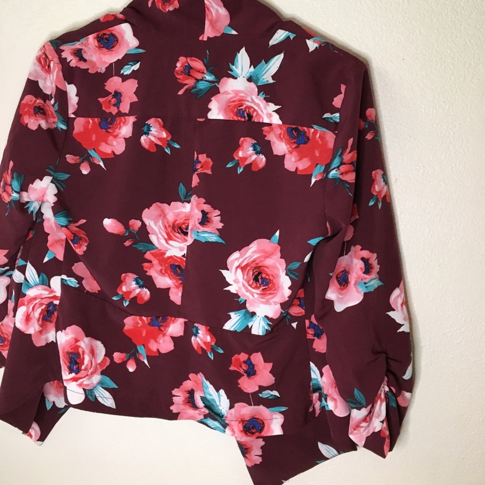 Maroon floral print blazer ❤️🌺